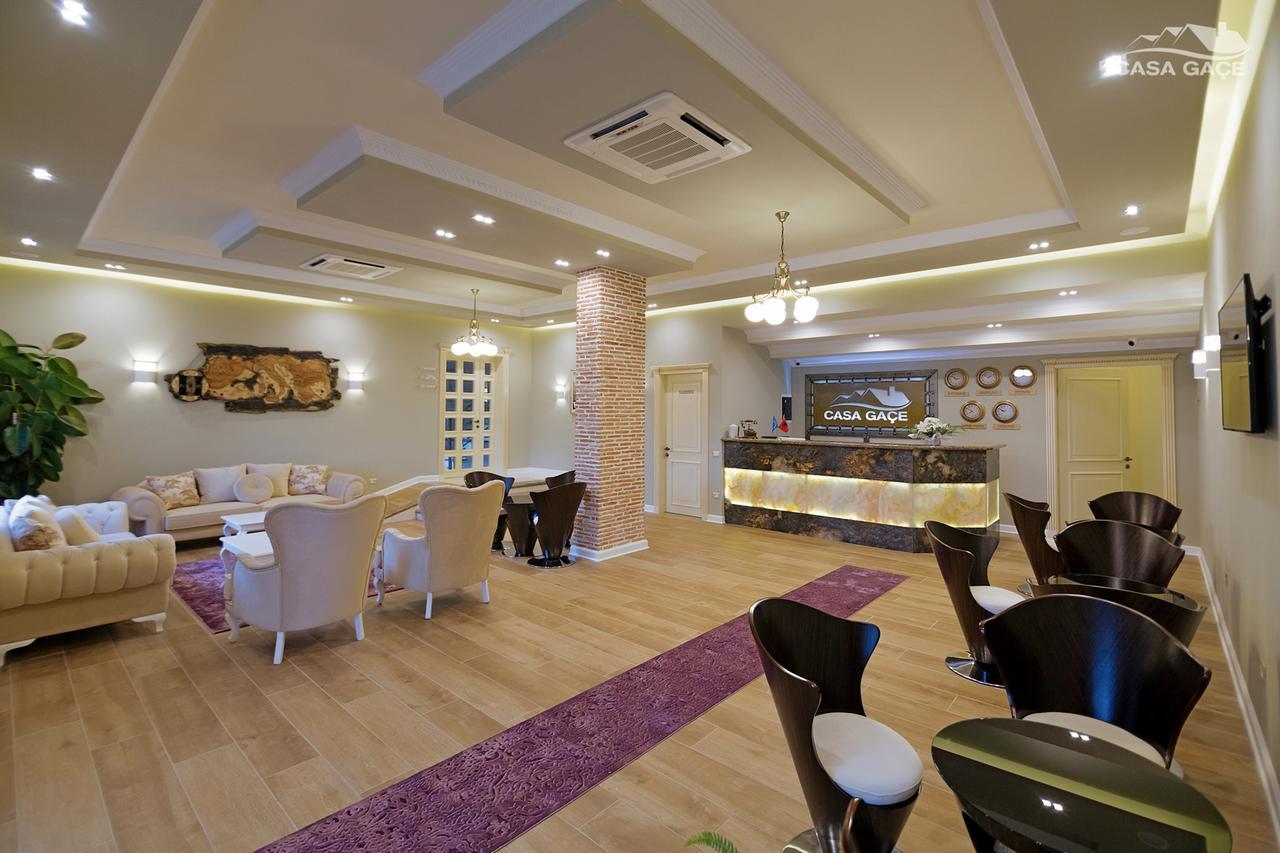 Casa Gace Hotel Корча Экстерьер фото